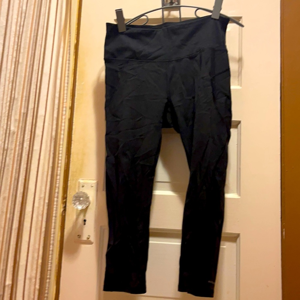 Athleta stealth capris